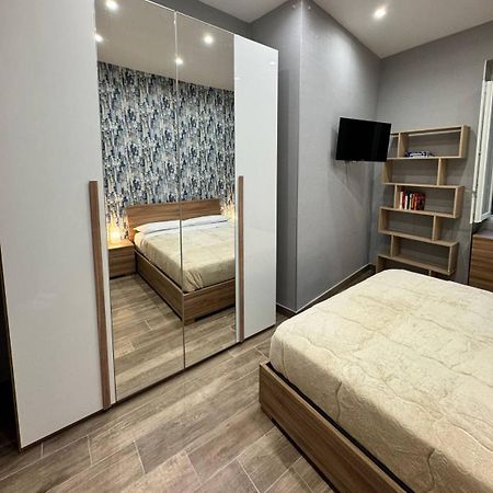 280 Mt Dalla Metro The Mox Luxury Apartament Apartment Naples Luaran gambar