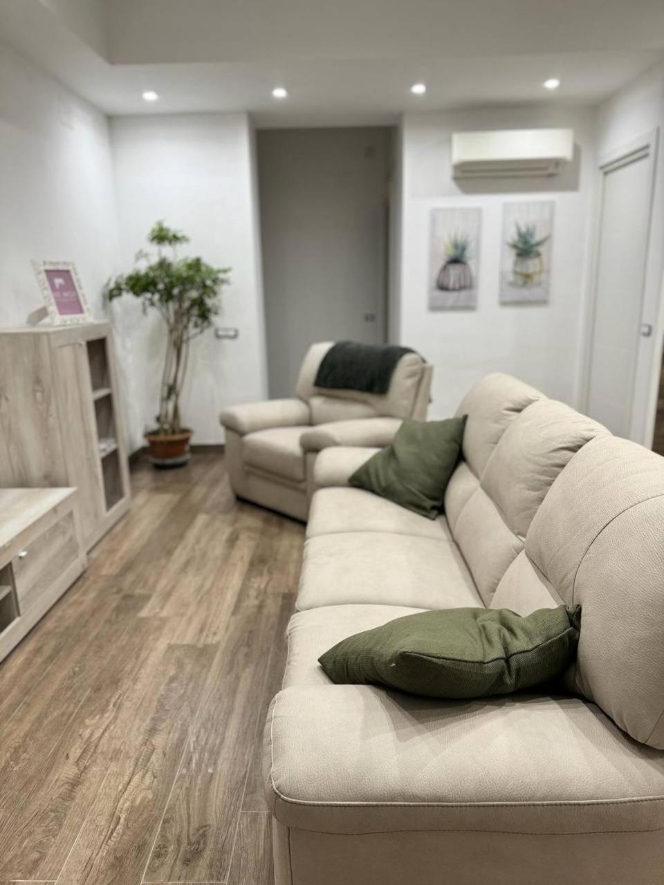 280 Mt Dalla Metro The Mox Luxury Apartament Apartment Naples Luaran gambar